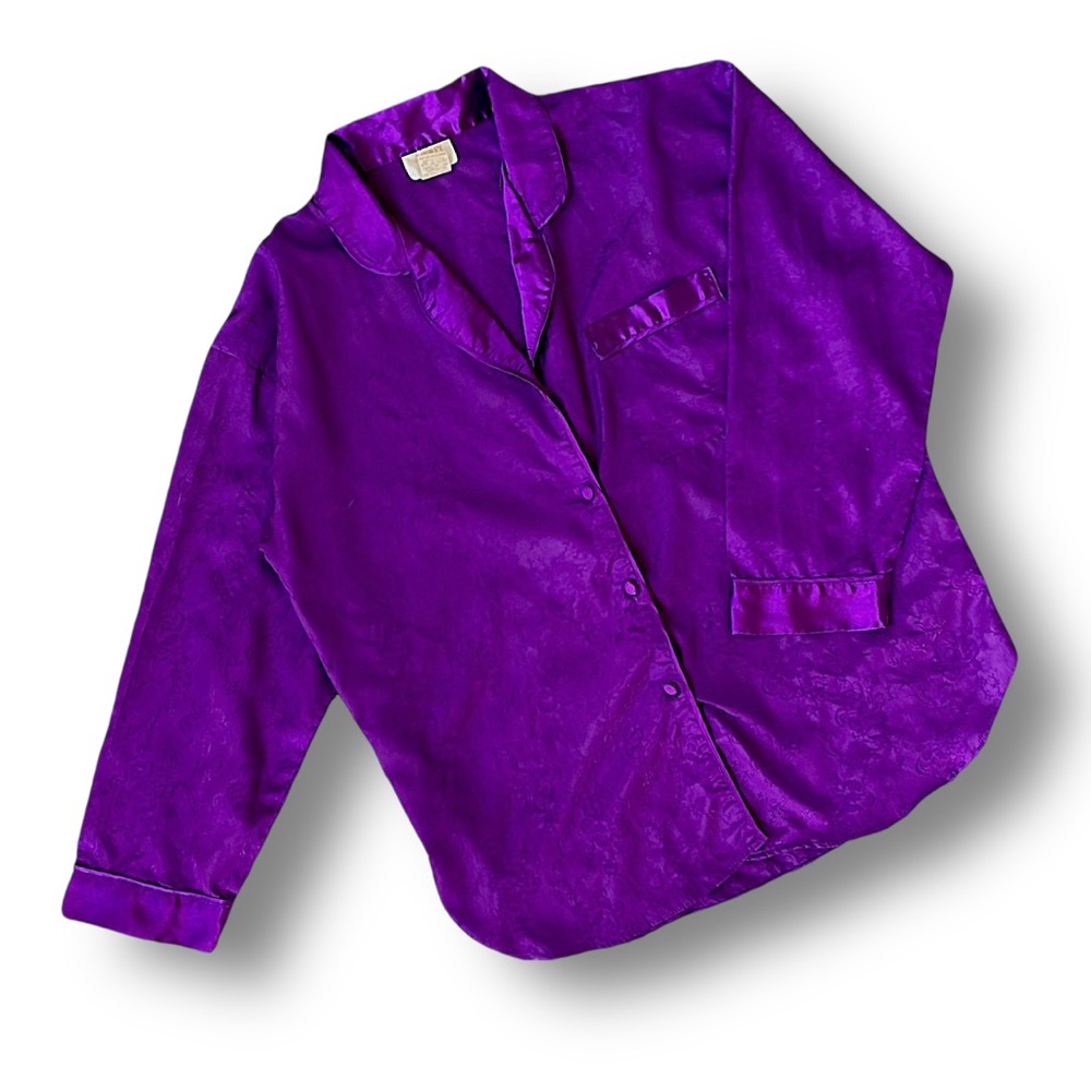 Vintage Women's Vibrant Purple Satin Long Sleeve Button Up Sleep Shirt